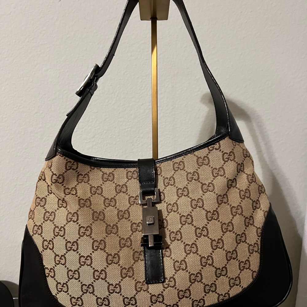 Vintage Gucci Jackie one-shoulder bag in black leather and GG canvas - Picture 2 of 11